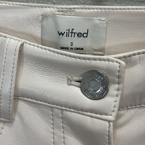 Aritzia Wilfred Melina Cropped faux leather pants in birch - Picture 2 of 10